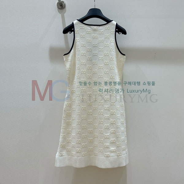   ǽ D25253649