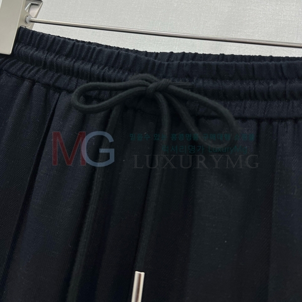  ˷  AW25535-2