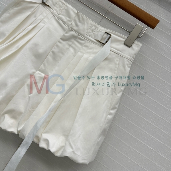  ο ĿƮ CH689176-2