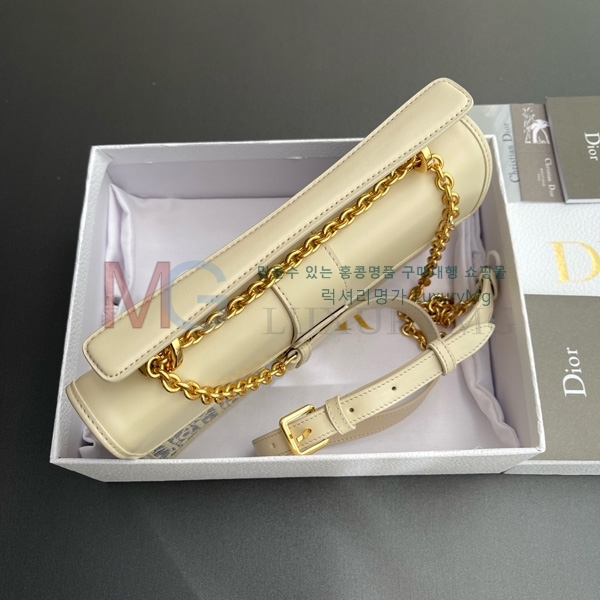  30 Montaigne ž ڵ M9601-52