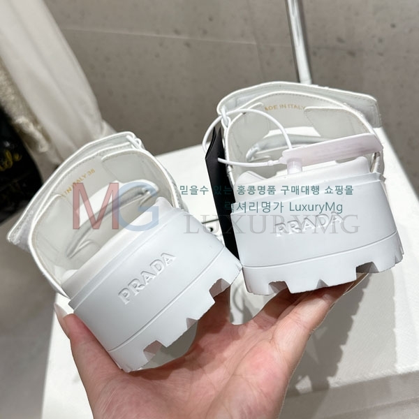     PA5990880-1