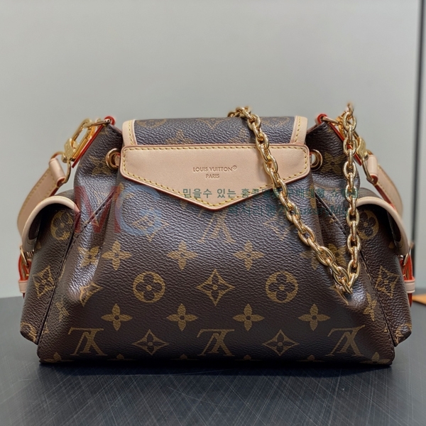̺    M25085