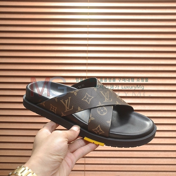 ̺   LV241118
