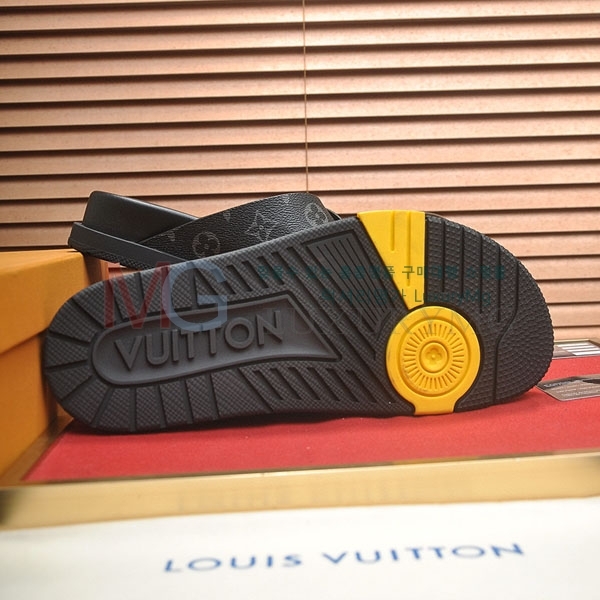 ̺   LV241118-1
