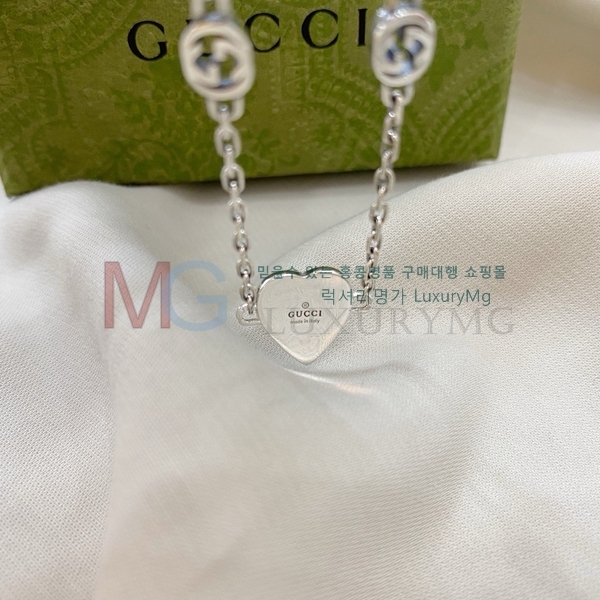   GG558975