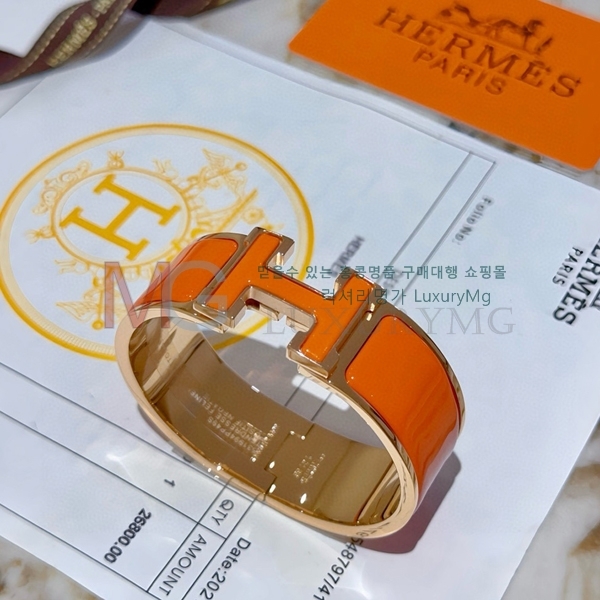 ޽  HE0678745-1