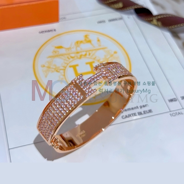޽  HE0678755