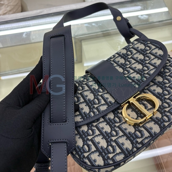  30  ̵ ޽ M9363-1