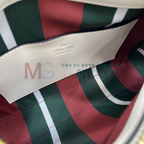  GG    815218-3