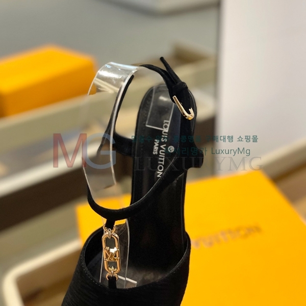 ̺   LV383713-1