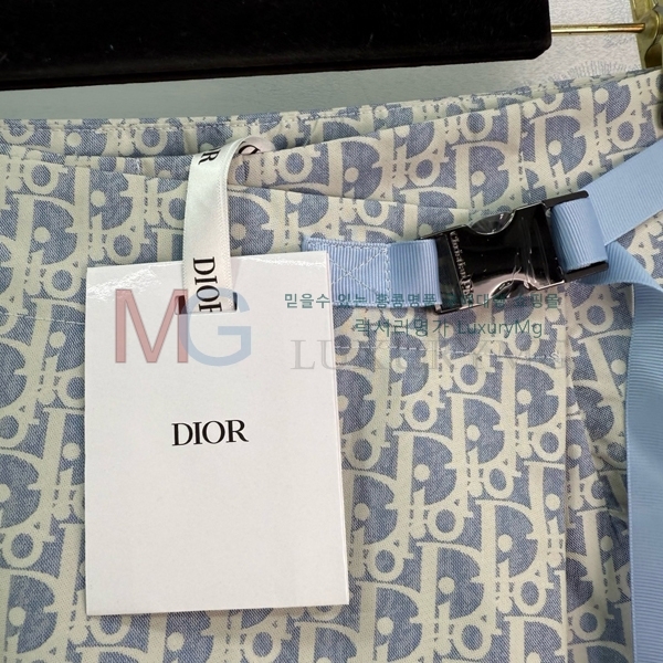   ĿƮ DO68372-1