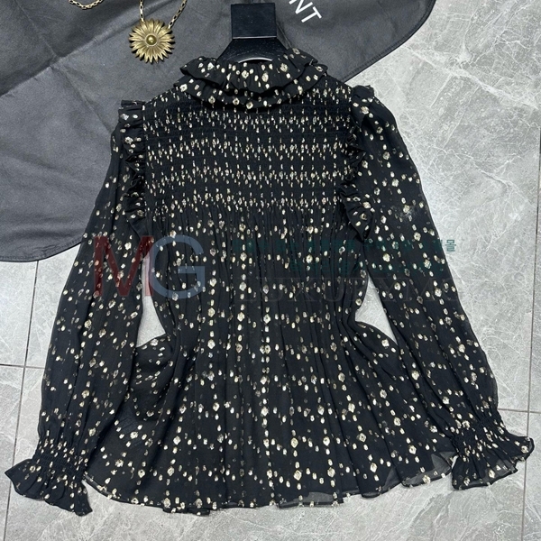  ζ  YS695242-1