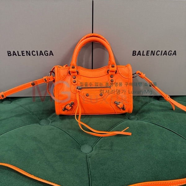 ߷þư  Ƽ   B230090-8
