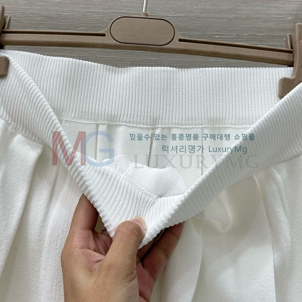   ĿƮ GU321677-2