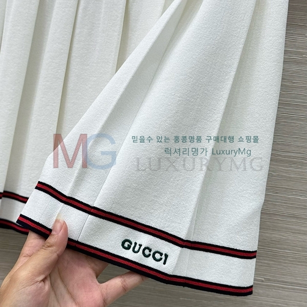   ĿƮ GU321677-2