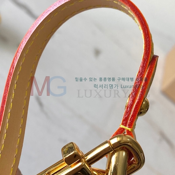 ̺ x TM  õ M13680-700
