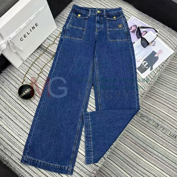   û CE425538