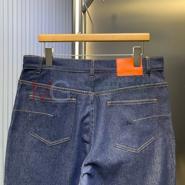   û 489552