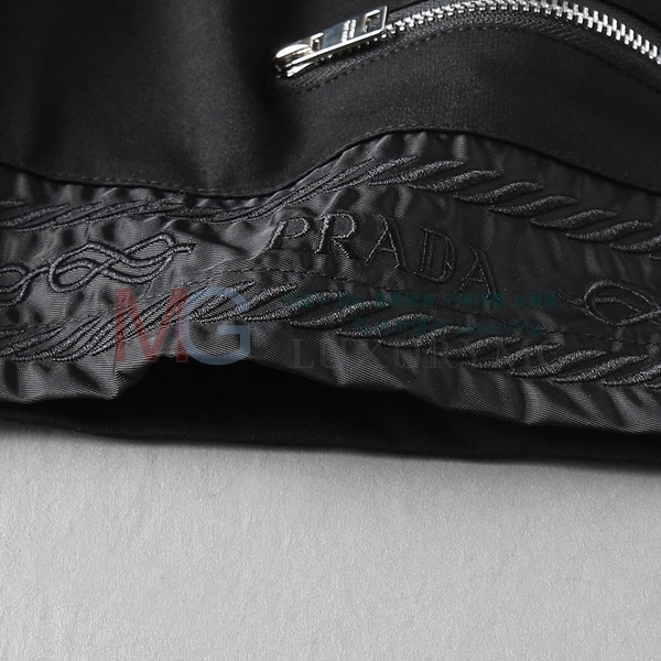   ݹ 489586-1