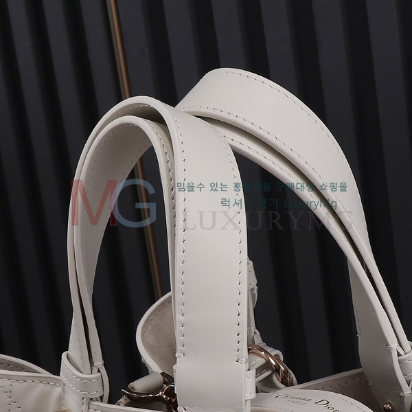   ̵ M92997-6