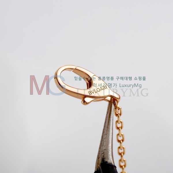 Ұ  BV131574