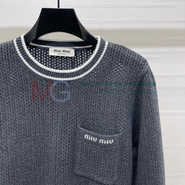  ̿̿  MIU551739