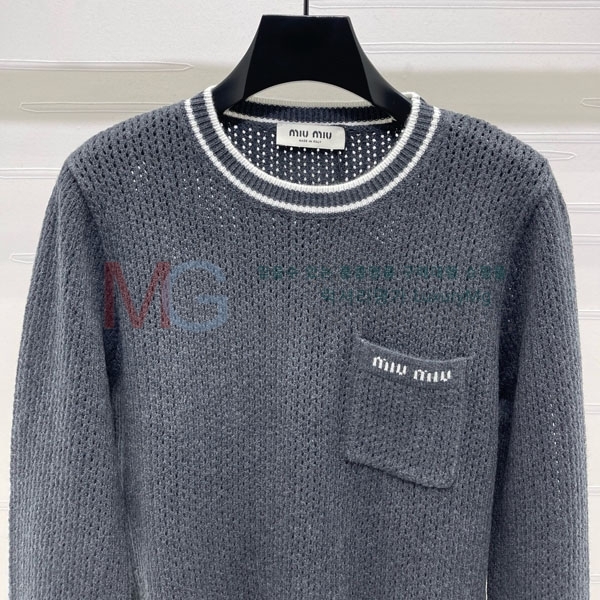  ̿̿  MIU551739