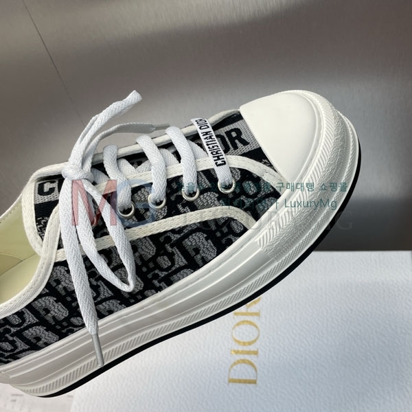   Ŀ 1DR60333