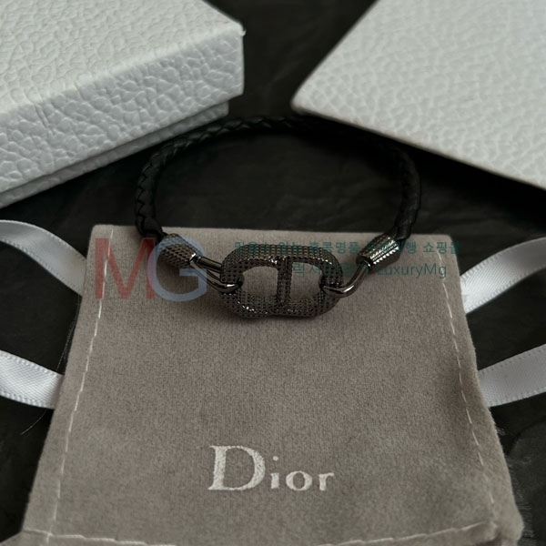   DR3345646