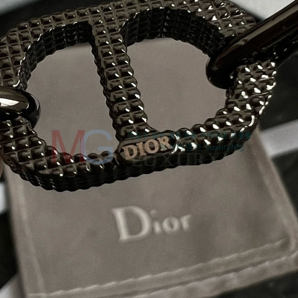   DR3345646