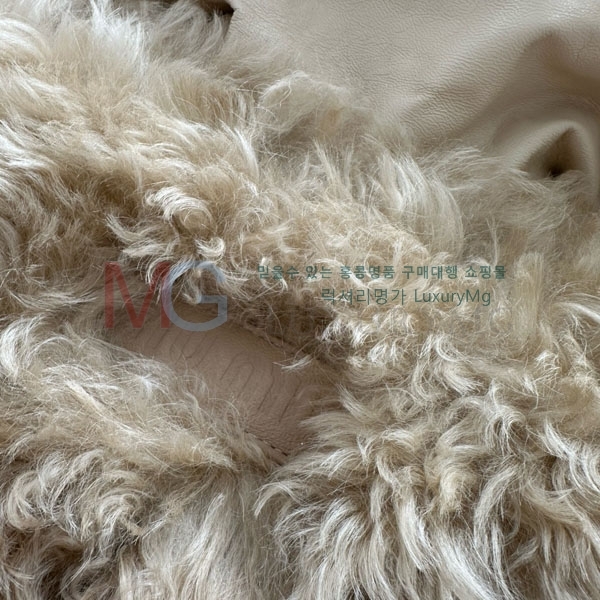  ̿̿ þ   MIU245645-1