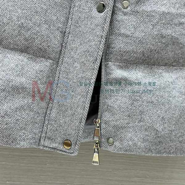  η** ٿ е LP297876-6