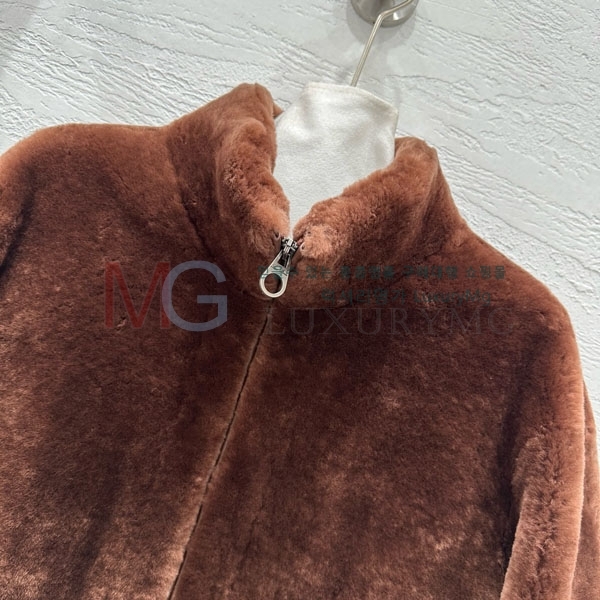  η** þ   LP2348806-6