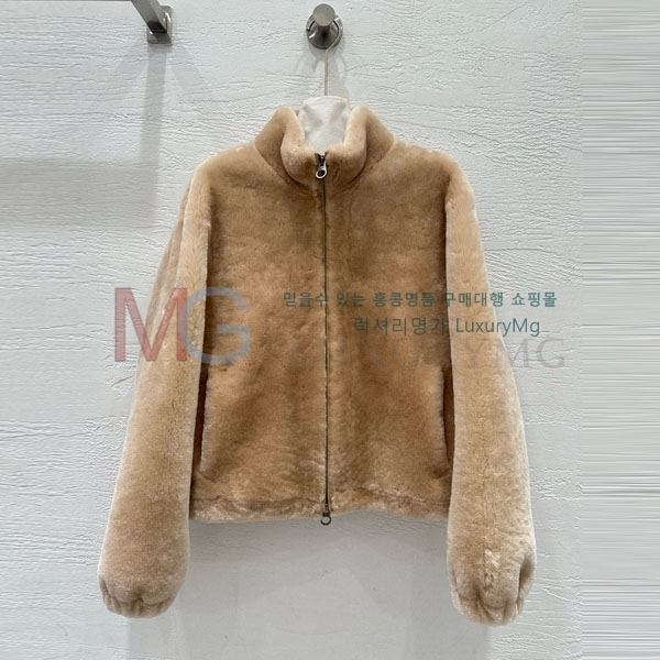  η** þ   LP2348806-7