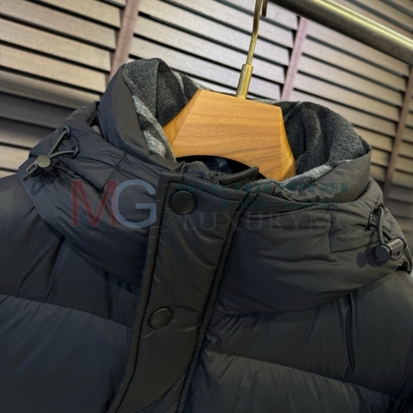   ٿ е 8369574-2