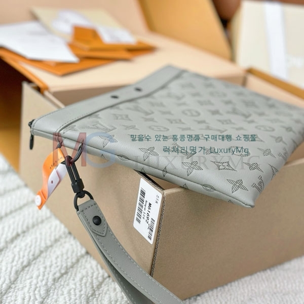 ̺ Ʈ  Ŀġ M81570-302