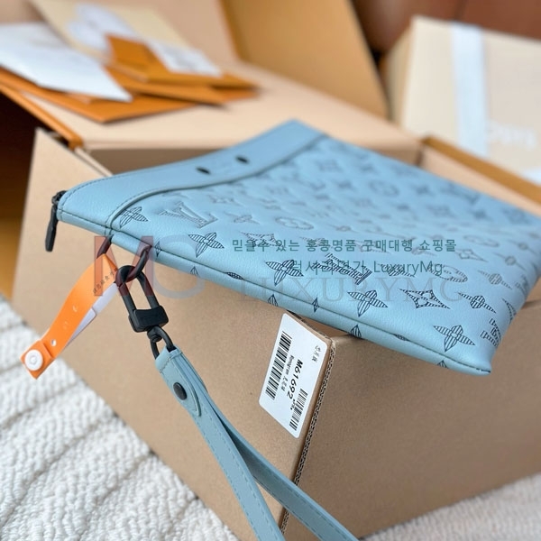 ̺ Ʈ  Ŀġ M81570-304