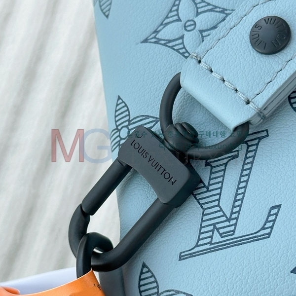 ̺ Ʈ  Ŀġ M81570-304