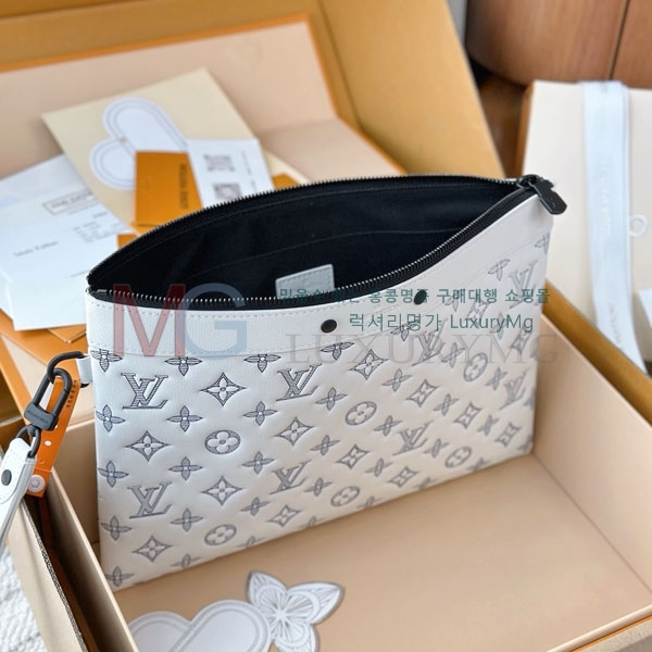 ̺ Ʈ  Ŀġ M81570-307