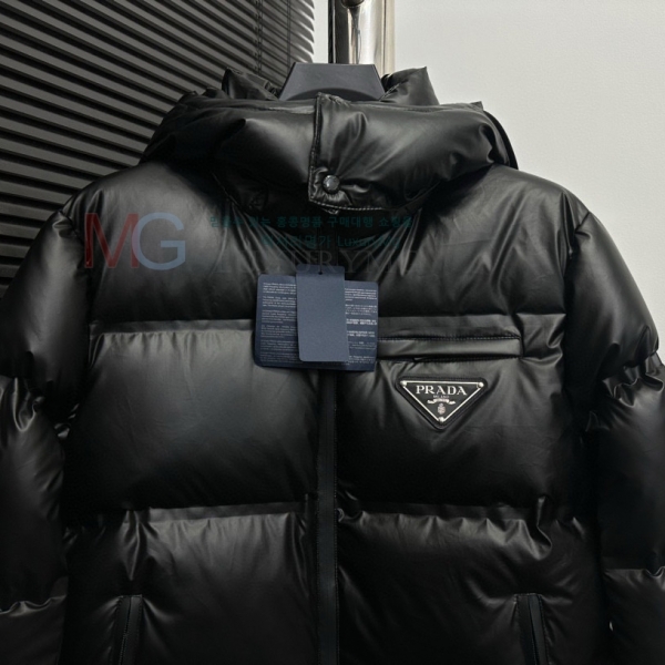   ٿ е PA834881-2