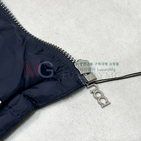   ٿ е GU823818-2