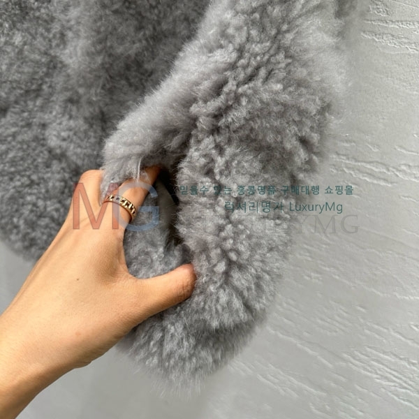  η** þ    LP23243033-4