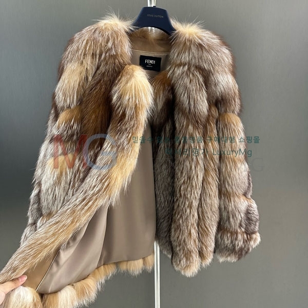   þ   FEND234008-6