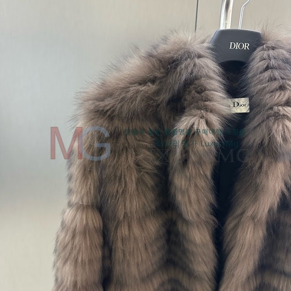   þ   DO8234077-13