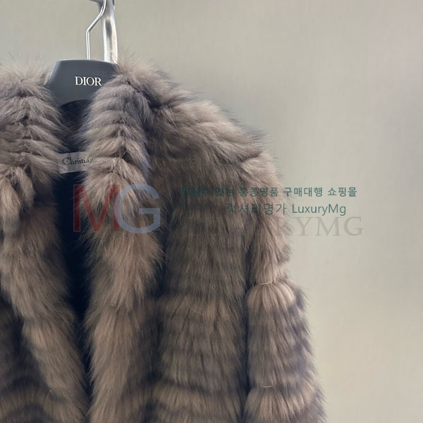   þ   DO8234077-13