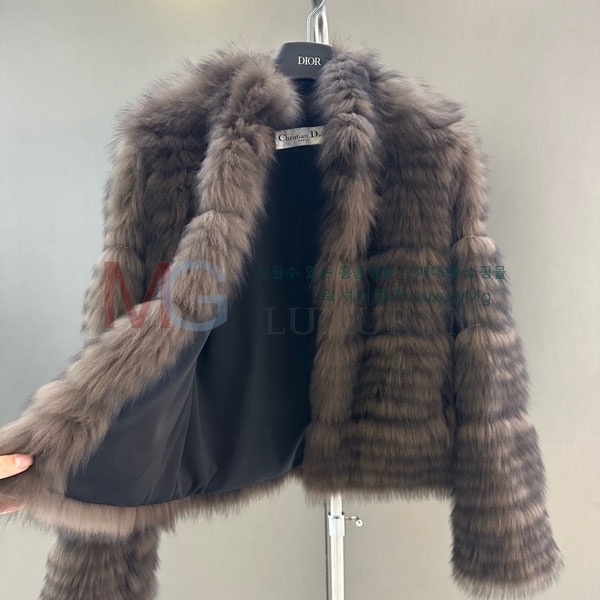   þ   DO8234077-13