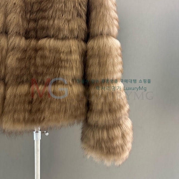   þ   DO8234077-14