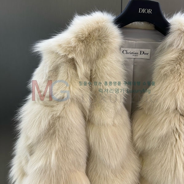   þ   DO8234077-19