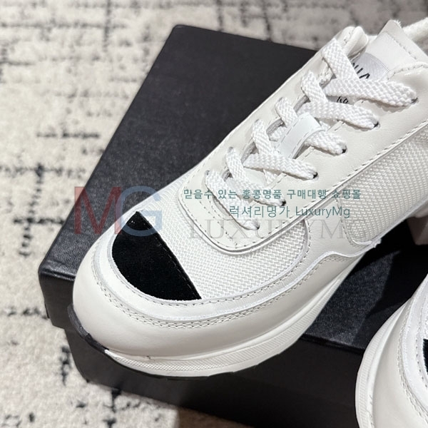  * ĳ־ Ŀ AT555033-5