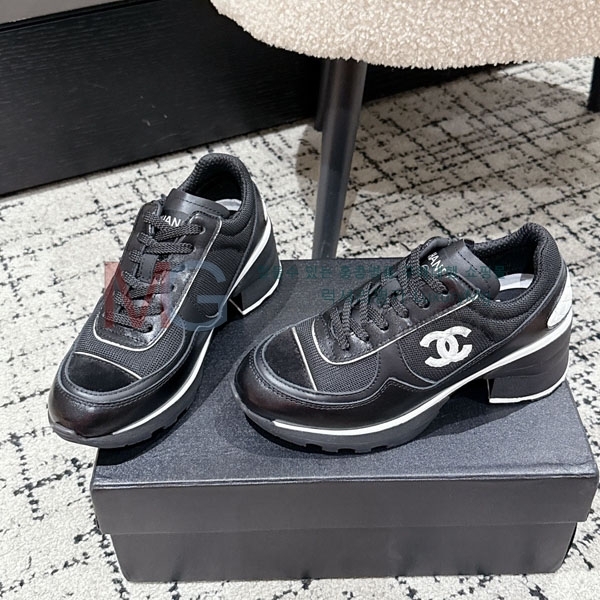  * ĳ־ Ŀ AT555033-4